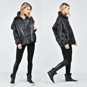 NWT AAKASHA Drop Shoulder Black Puffer Jacket Size M